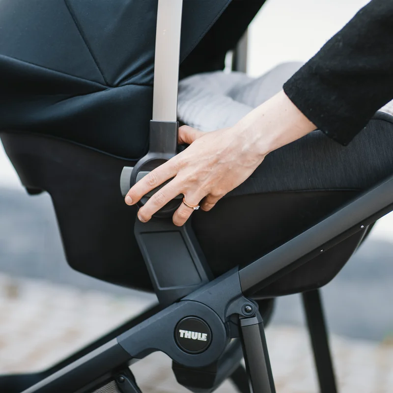 Thule Shine car seat adapter Maxi Cosi®