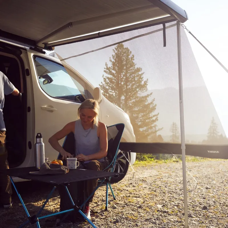 Thule Sun Blocker G2 Side