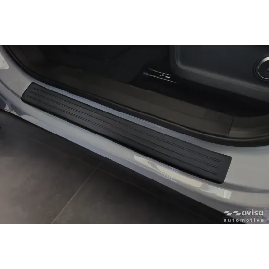 Lävepaku liistud - Omoda 9 (2024-)