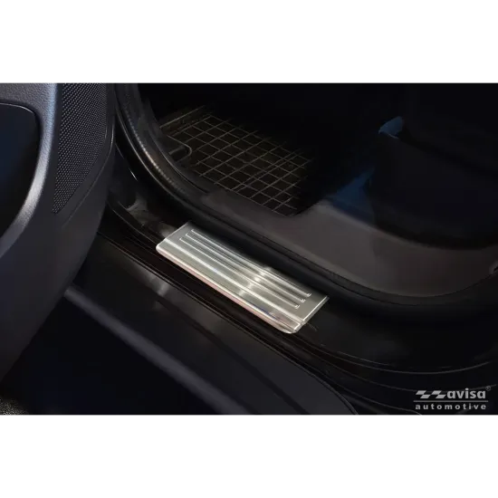 Lävepaku liistud - Mitsubishi Outlander (2012-2022)