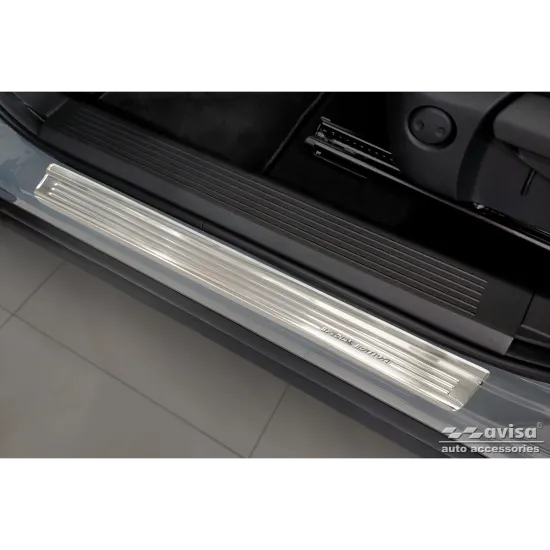 Lävepaku liistud - Nissan Qashqai (2021-) Qashqai (2023-)