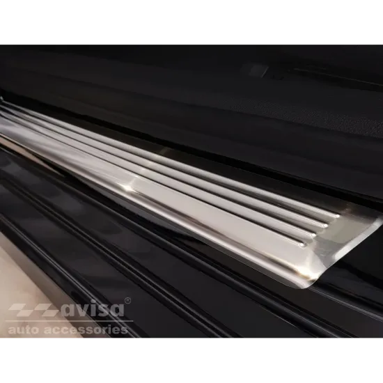 Lävepaku liistud - Skoda Octavia (2019-)