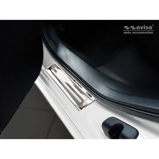 Lävepaku liistud - Subaru Impreza (2017-)