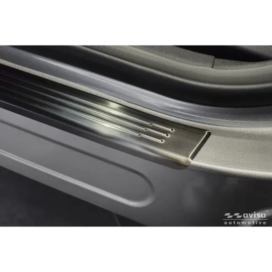 Lävepaku liistud - Omoda 5 (2024-)