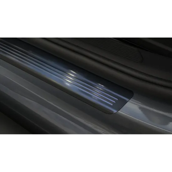 Lävepaku liistud - Volkswagen Golf (2019-)