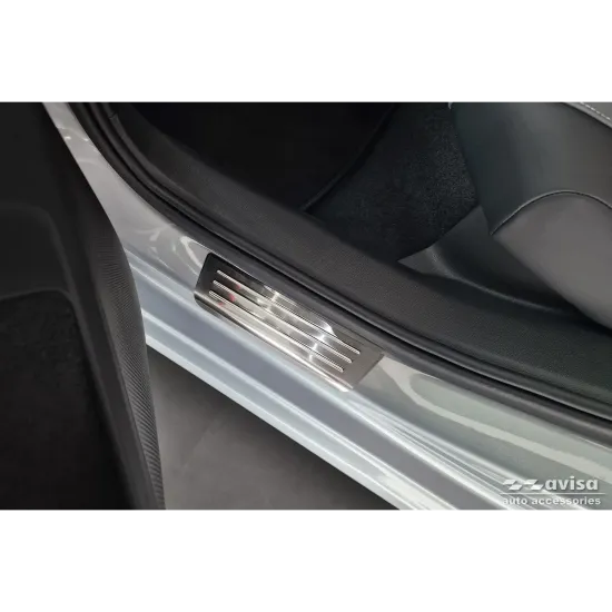 Lävepaku liistud - Skoda Superb // Volkswagen Passat (2024-)