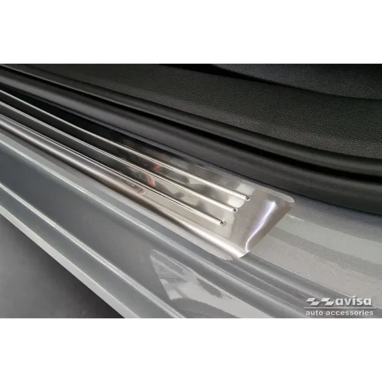 Lävepaku liistud - Skoda Superb // Volkswagen Passat (2024-)