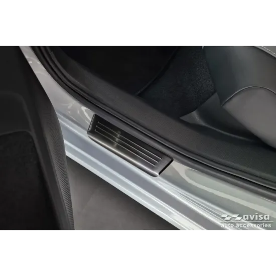 Lävepaku liistud - Skoda Superb // Volkswagen Passat (2024-)