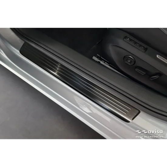 Lävepaku liistud - Skoda Superb // Volkswagen Passat (2024-)