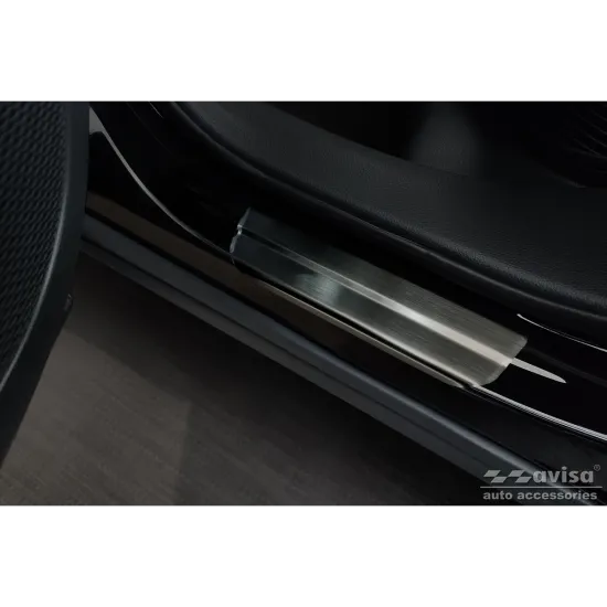 Lävepaku liistud - Toyota Corolla (2022-2025)