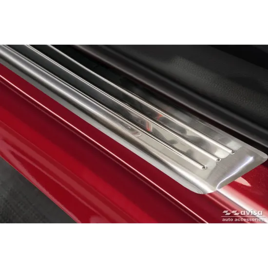 Lävepaku liistud - Toyota C-hr (2023-) Yaris (2020-) Yaris (2021-)