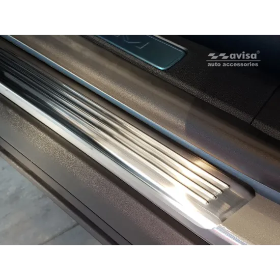 Lävepaku liistud - Ford Kuga (2019-)