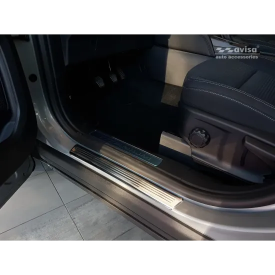 Lävepaku liistud - Ford Kuga (2019-)