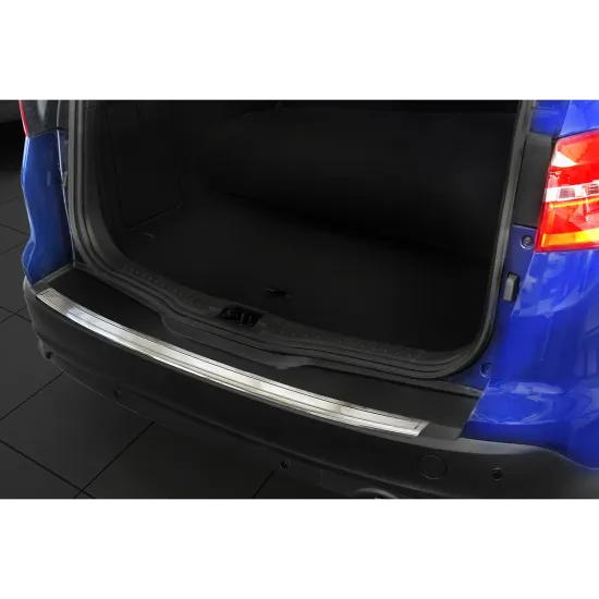 Tagumise põrkeraua kaitse - Ford Focus (2010-2018)