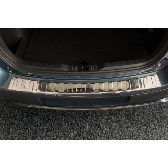 Tagumise põrkeraua kaitse - Toyota Auris (2015-2019)