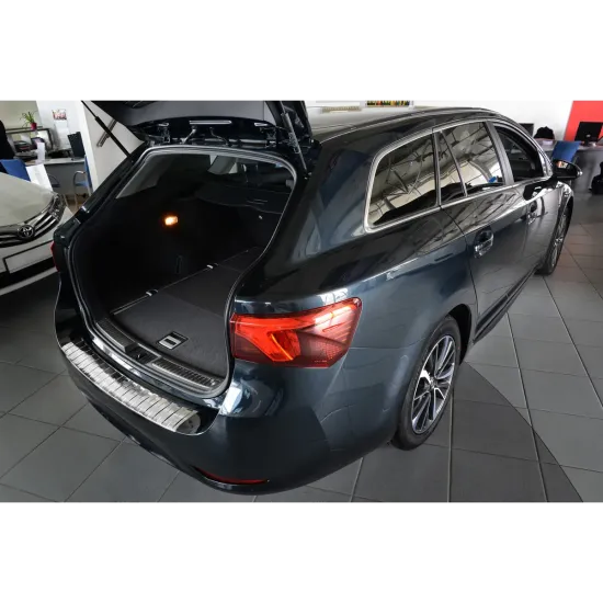 Tagumise põrkeraua kaitse - Toyota Avensis (2015-)