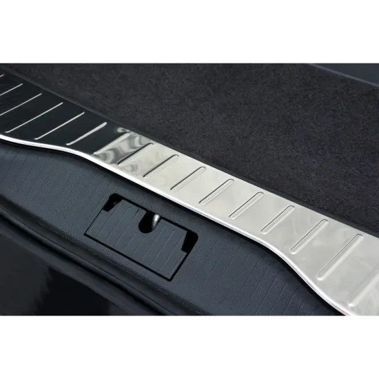 Tagaluugi sisemine kaitseplaat - Opel Zafira (2010-)