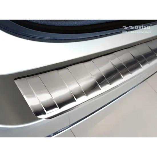 Tagumise põrkeraua kaitse - Suzuki Swace (2020-) Toyota Corolla (2018-)