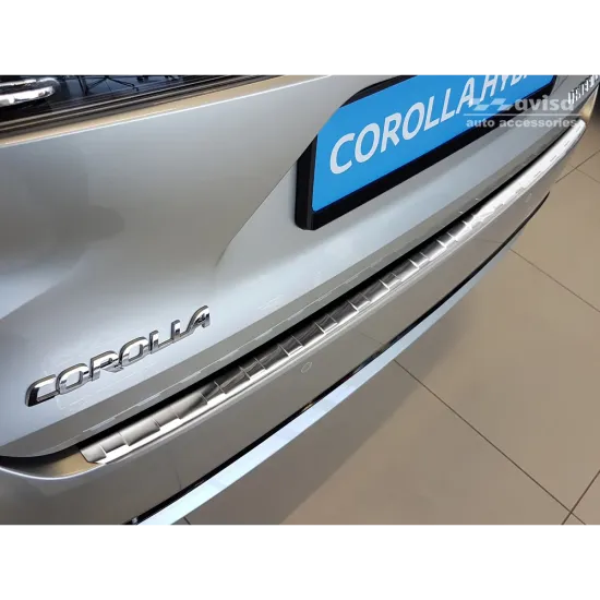 Tagumise põrkeraua kaitse - Suzuki Swace (2020-) Toyota Corolla (2018-)