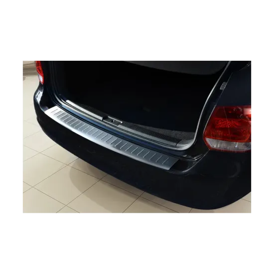 Tagumise põrkeraua kaitse - Volkswagen Golf (2007-2009) Golf (2009-2013)