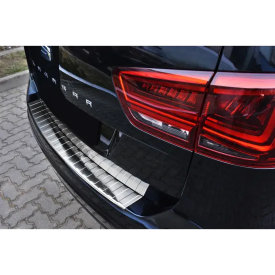 Tagumise põrkeraua kaitse - Seat Alhambra // Volkswagen Sharan (2010-)