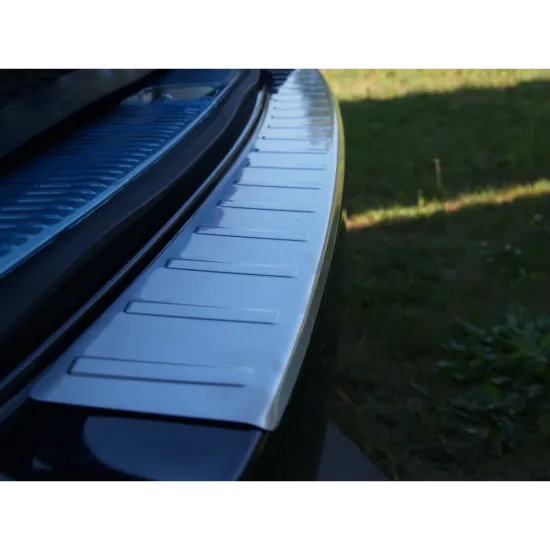 Tagumise põrkeraua kaitse - Mercedes E Class (2009-2013)