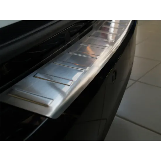 Tagumise põrkeraua kaitse - Mercedes E Class (2009-2013)