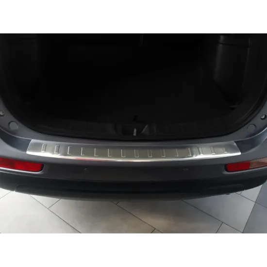 Tagumise põrkeraua kaitse - Mitsubishi Outlander (2012-2015)