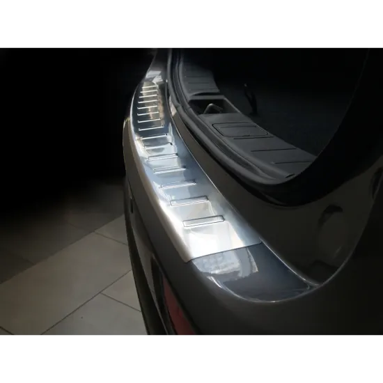 Tagumise põrkeraua kaitse - Mitsubishi Outlander (2012-2015)