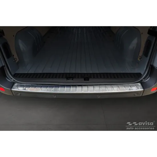 Tagumise põrkeraua kaitse - Nissan Nv400 // Renault Master (2010-) Opel Movano (2010-2021)