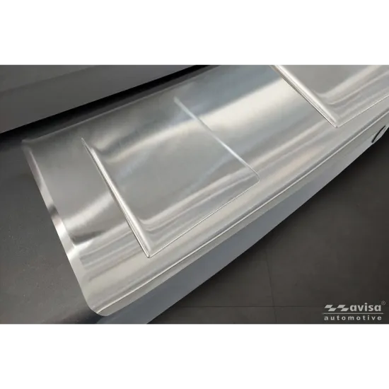 Tagumise põrkeraua kaitse - Citroen Jumpy / Space Tourer // Peugeot Expert / Traveller // Toyota Proace Verso (2016-) Opel Vivaro / Zafira (2019-)