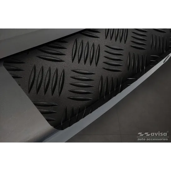 Tagumise põrkeraua kaitse - Citroen Jumpy / Space Tourer // Peugeot Expert / Traveller // Toyota Proace Verso (2016-) Opel Vivaro (2020-) Vivaro / Zafira (2019-)