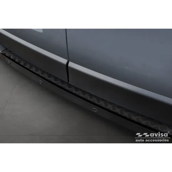 Tagumise põrkeraua kaitse - Nissan Nv400 // Renault Master (2010-) Opel Movano (2010-2021)