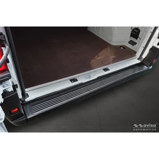 Tagumise põrkeraua kaitse - Fiat Ducato // Opel Movano (2023-) Toyota Proace Max (2024-)