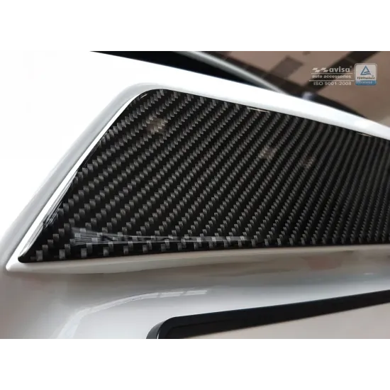 Dekoratiivliist tagaluugile - Nissan Micra (2016-)