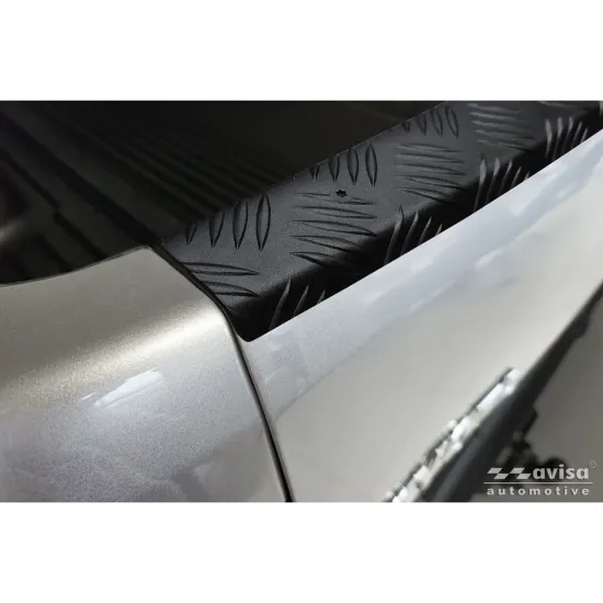 Tagaluugi servakaitse  - Toyota Hilux (2020-)