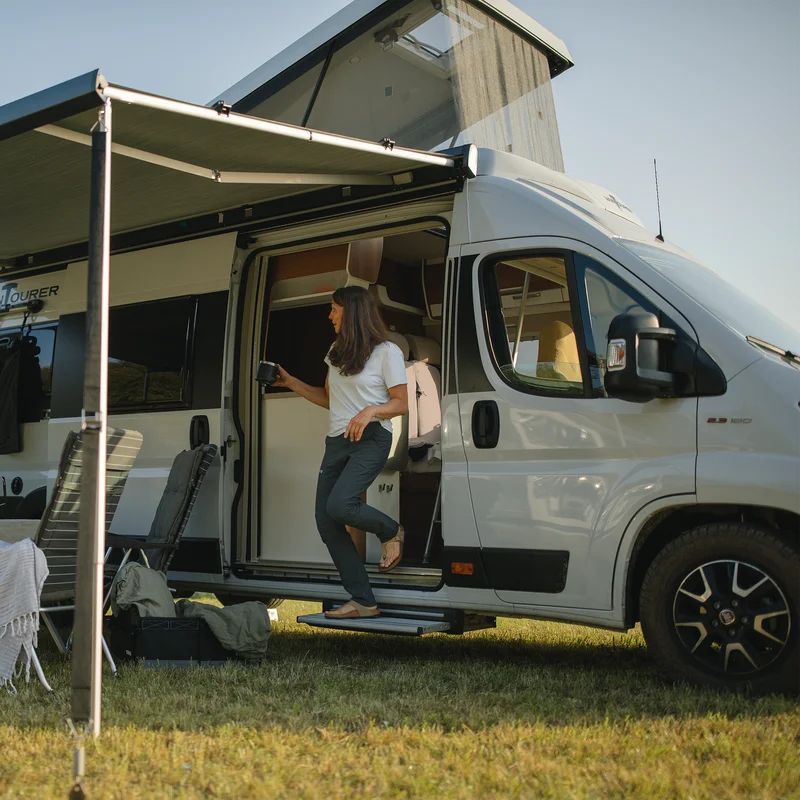 Thule Slide-Out Step G2