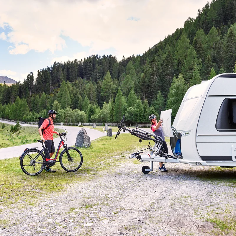 Thule Caravan Superb Short