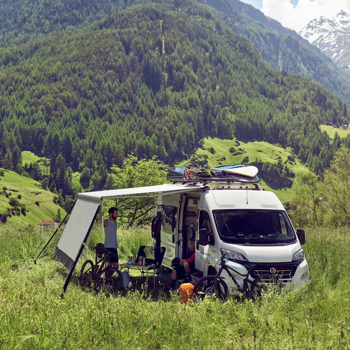 Thule Sun Blocker G2 Front