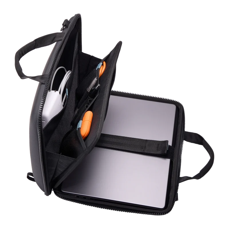 Thule Gauntlet