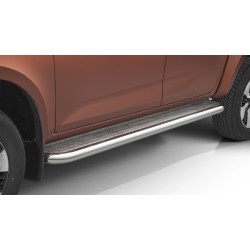 Stainless steel side steps with checker plate - double cab - Isuzu D-Max (2020 -)