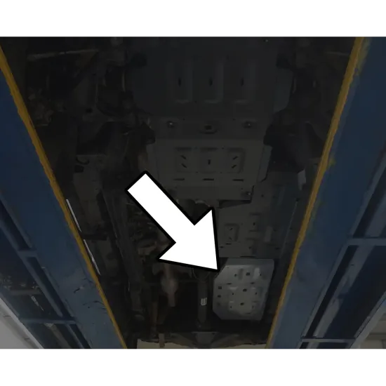 Tugevdatud kütusepaagi kaitse - Toyota Hilux (2015 -)