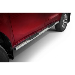 Stainless steel side bars with plastic steps - Toyota Hilux (2015 -)
