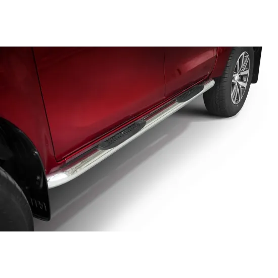 Kumerad küljerauad plastastmetega – Toyota Hilux (2015–)