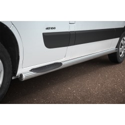 Stainless steel side bars with plastic steps - Renault Master (2010 - 2019)