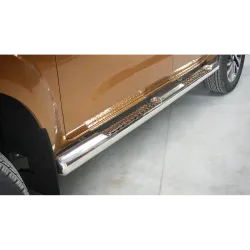 Küljerauad astmetega - Nissan Navara (2015 -)