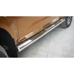 Stainless steel side bars with checker plate steps - Nissan Navara (2015 -)