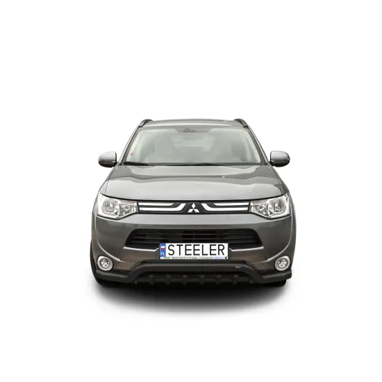 Must esiraud "kihvadega"- Mitsubishi Outlander (2012 - 2015)