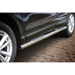 Stainless steel side bars with plastic steps - Nissan Qashqai (2013 - 2017)