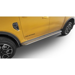 Stainless steel side steps with checker plate - Ford Ranger (2023 -)